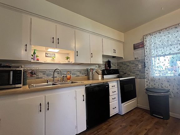 3rd image of 1212 Charles Ave