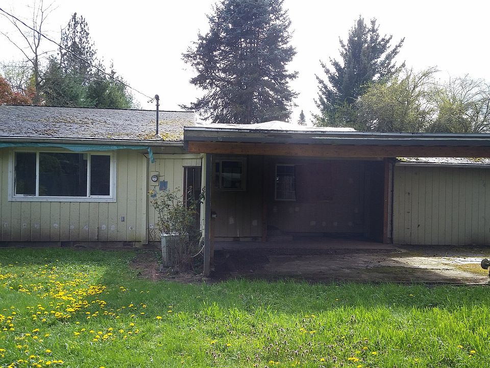 2nd image of 274 SE 18th Ave