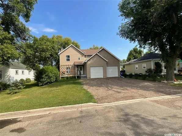 2018 8th STREET, Rosthern, SK S0K 3R0