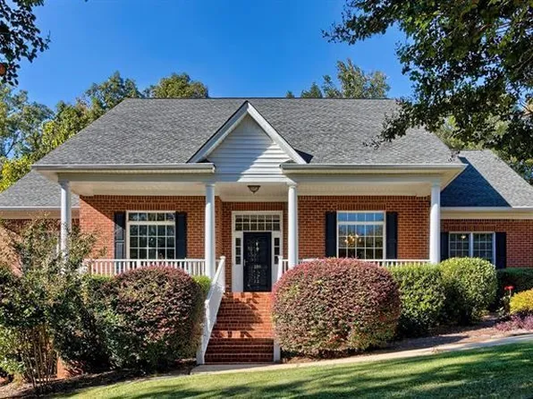 386 Poindexter Ln, Lexington, SC 29072
