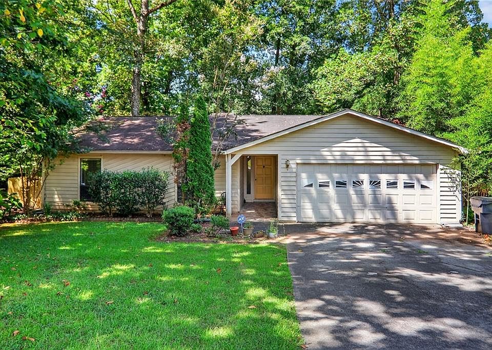 1st image of 1060 Park Forest Dr NW