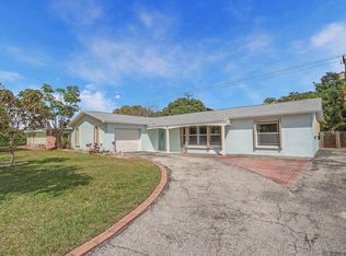 53 Willow Rd, Tequesta, FL 33469