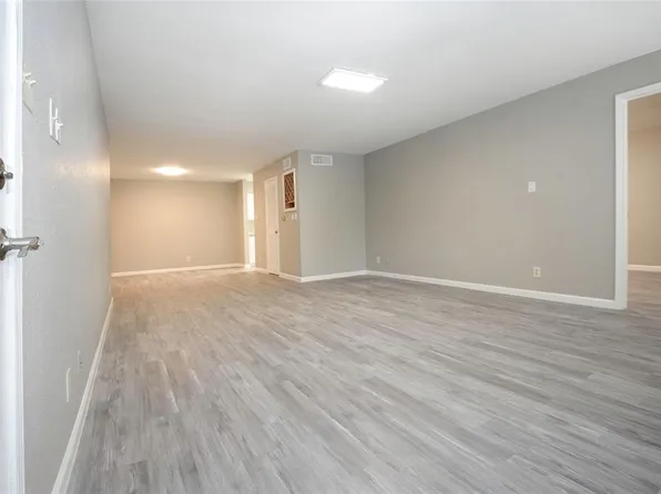 9700 Leawood Blvd APT 2110, Houston, TX 77099