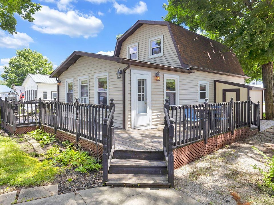 1st image of 13957 Custers Point Rd NE