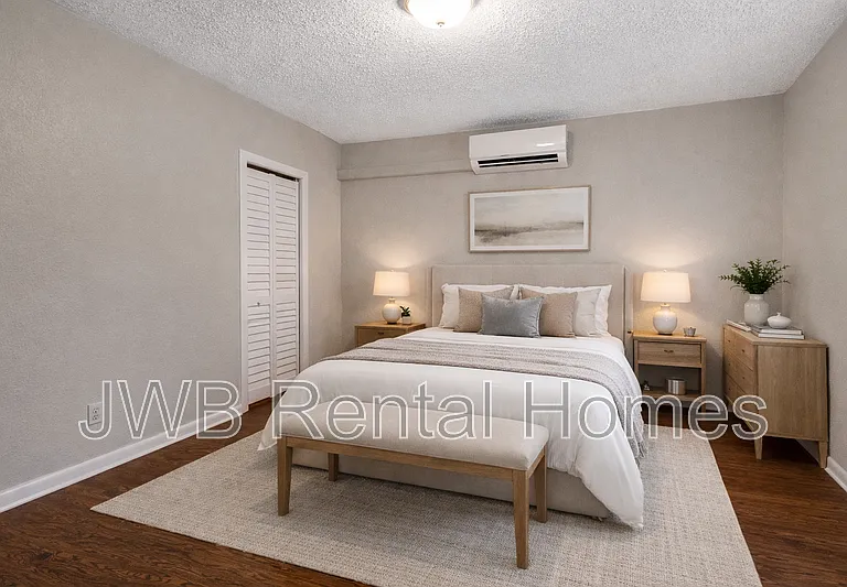 1943 Hardee St #2 — Photo 8