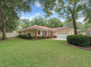 1861 Rambling Ridge Ln, Jacksonville, FL 32225