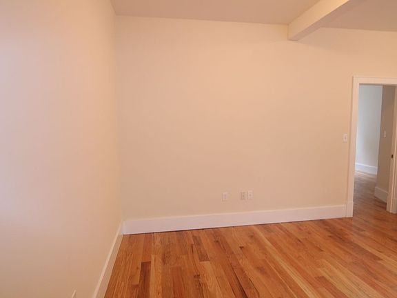 4th image of 312 W 48th St APT 8