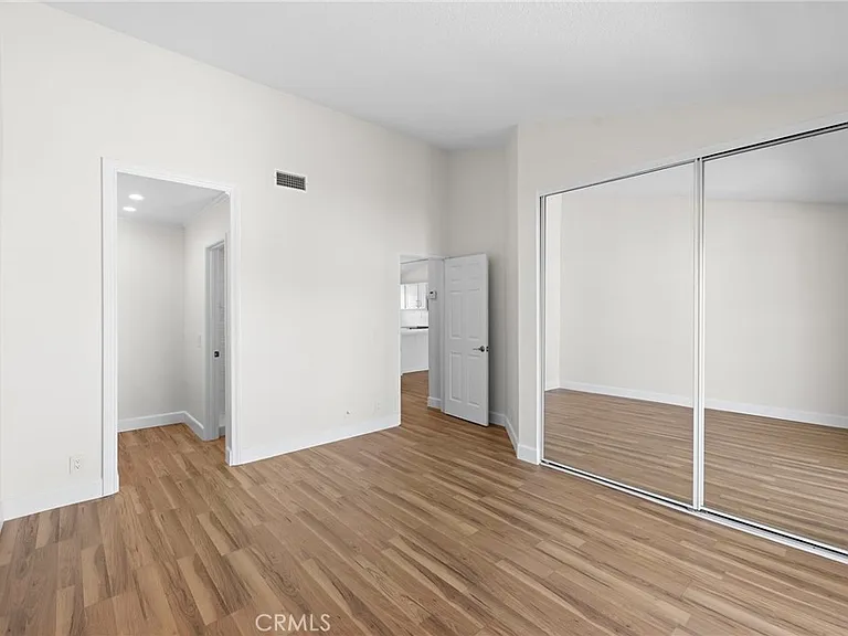 9 Dover Pl — Photo 11