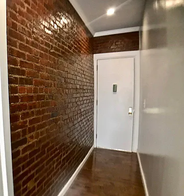 Rented by Bohemia Realty Group | media 37