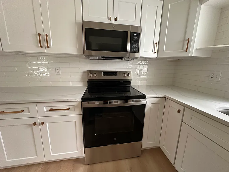 93 Oakcrest Rd — Photo 7