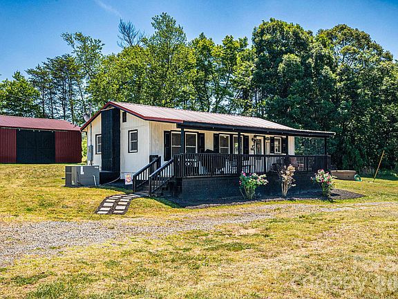 3rd image of 2024 Willis Rd