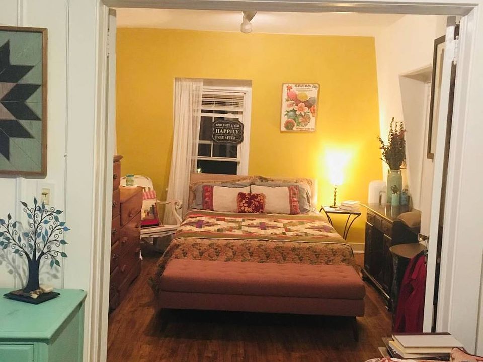 1st image of 145 Carpenter Ave APT 3