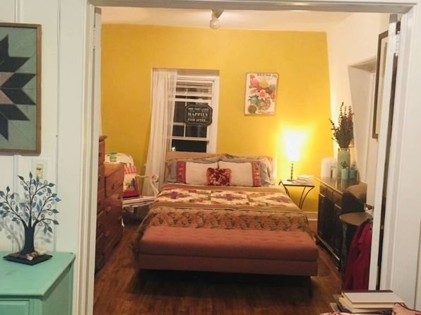 145 Carpenter Ave APT 3