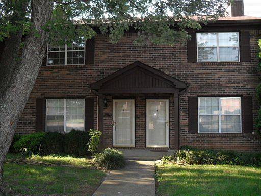 1st image of 9115 Parktop Ln