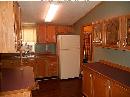 3rd image of 107 Willard Dr