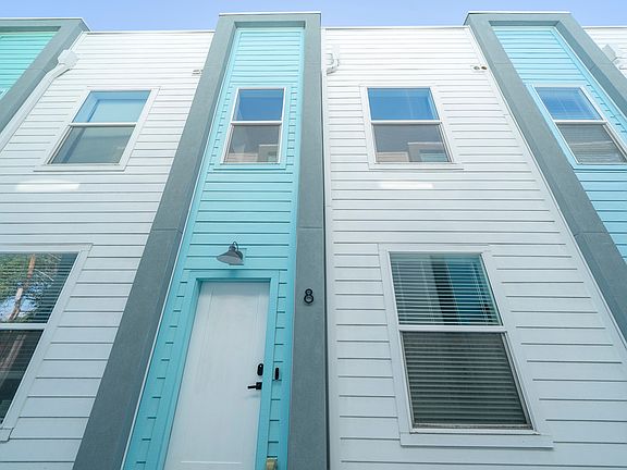 2nd image of 909 W Euclid Ave S #108