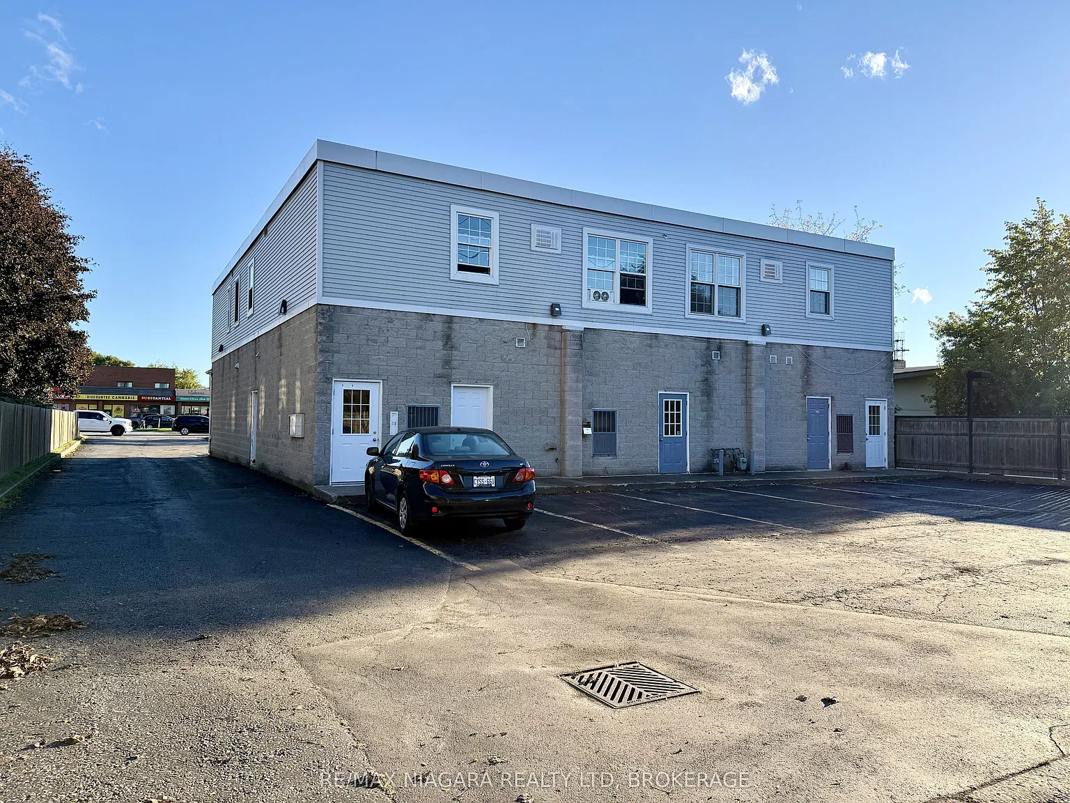 6837 Thorold Stone Rd — Photo 3