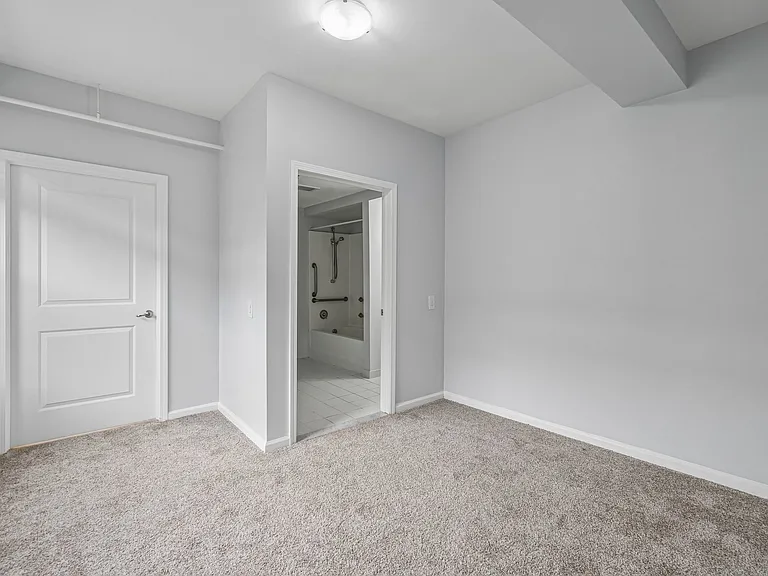 The Ashley Apartments — Photo 56