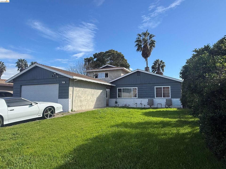 1st image of 2217 Manzanita Way