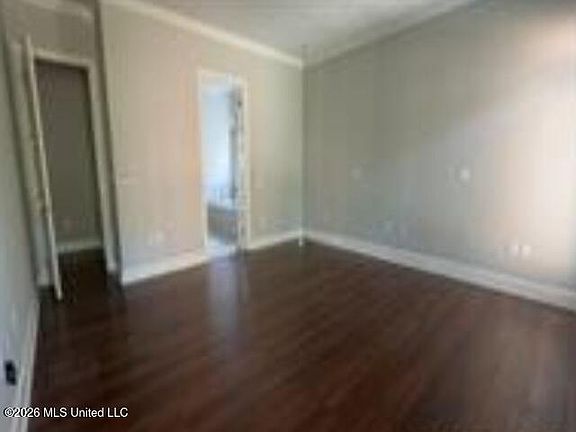 5th image of 523 Heatherstone Ct