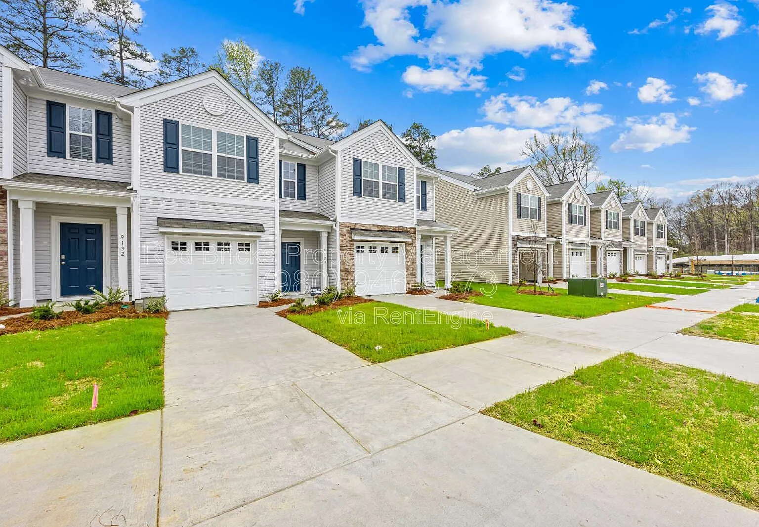 3 bed, 2.5 bath, 1416 sqft, $1,895 — Photo 2
