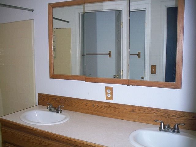 2nd image of 3853 S Upland Ave