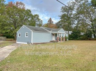 806B N Magnolia St, Summerville, SC 29483