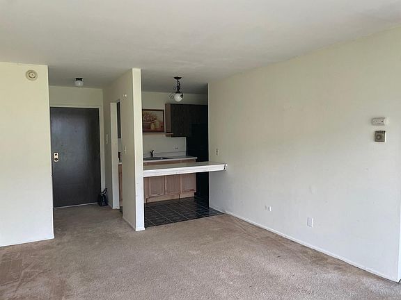 2nd image of 4 Villa Verde Dr Unit 111
