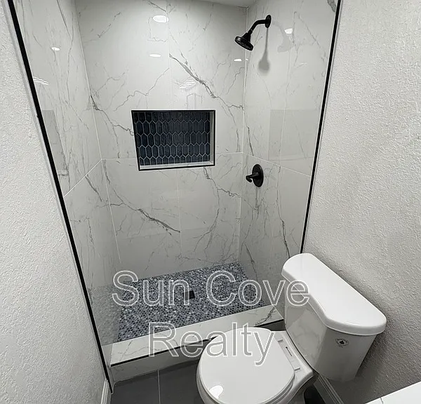 807 E Genesee St #1/2 — Photo 18