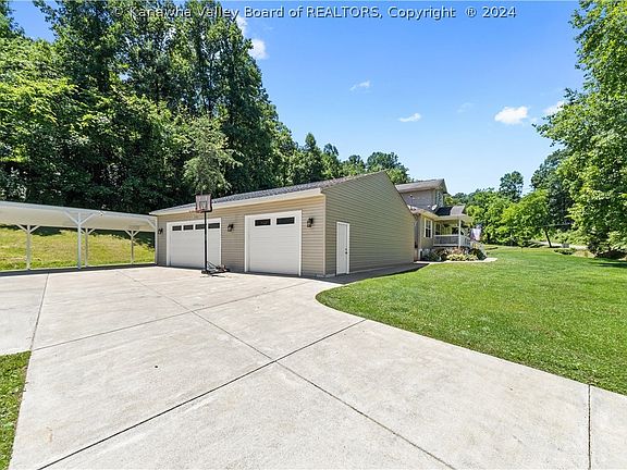 3rd image of 4561 Woodrum Ln