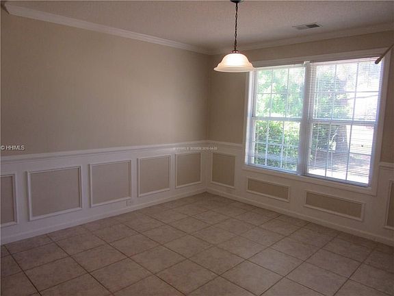 3rd image of 31 Lake Linden Dr