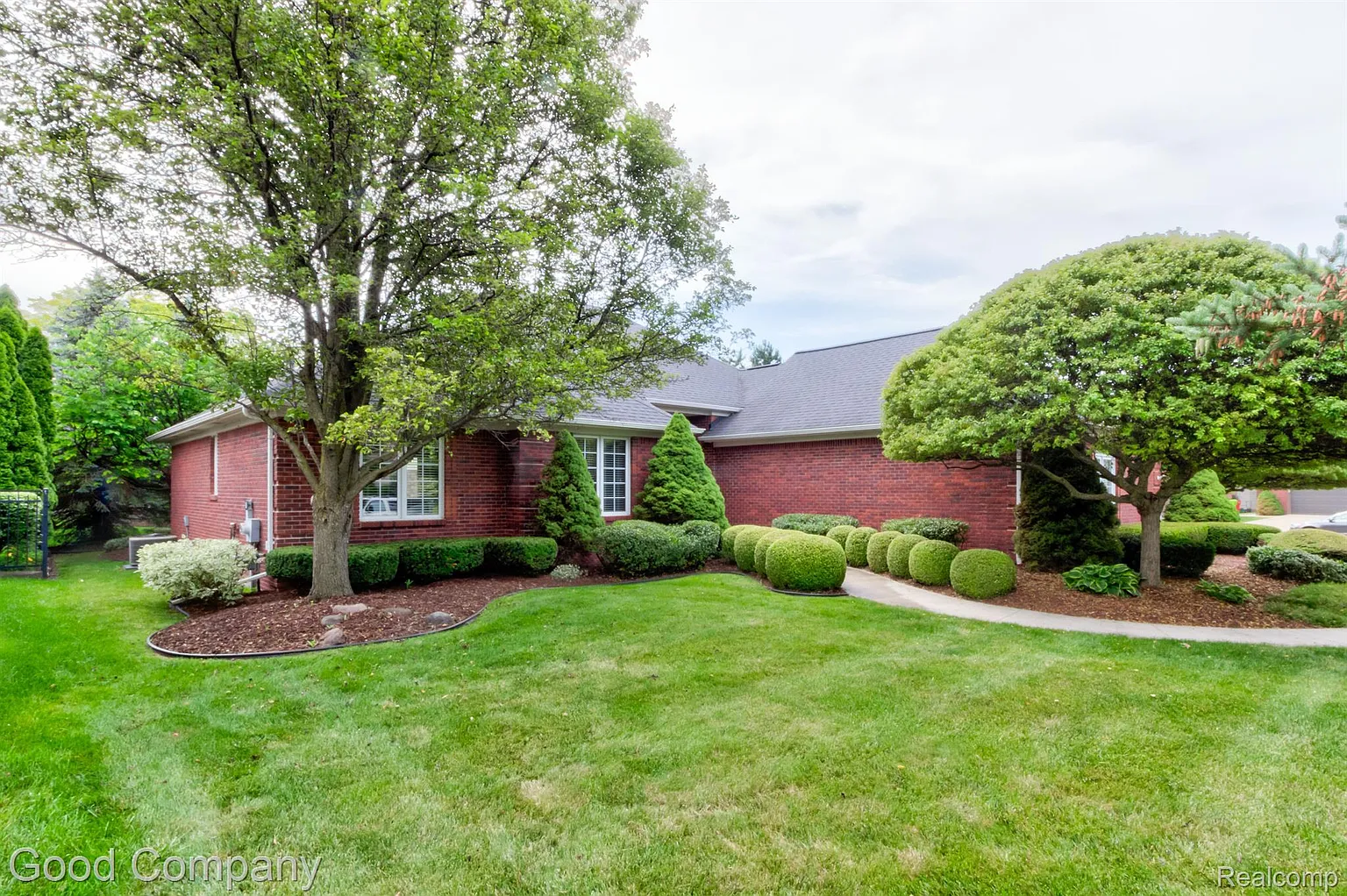 46216 Appleton Dr photo 1