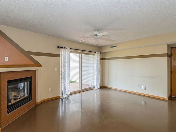5th image of 40 Zeller Xing APT 103