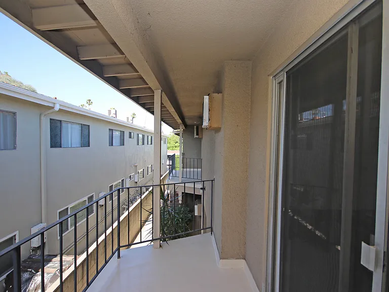 896 Magnolia Ave #4 — Photo 19