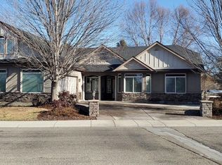 1182 W Colchester Dr, Eagle, ID 83616