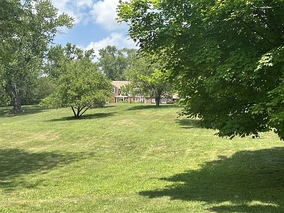 2nd image of 29 College Dr
