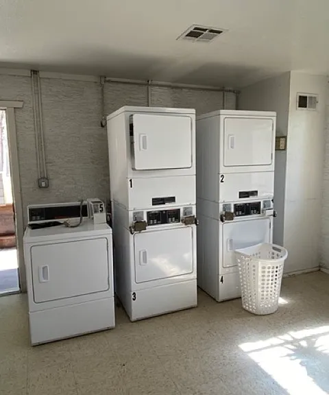 Via Linda Apartments — Photo 7
