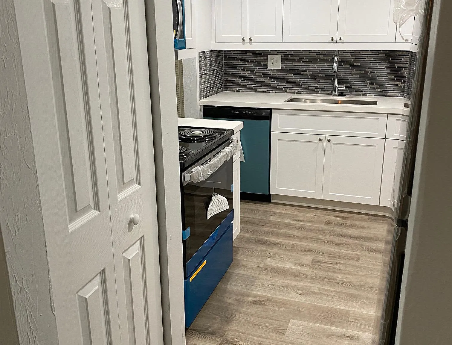 2 bed, 1033 sqft, $2,700 — Photo 4