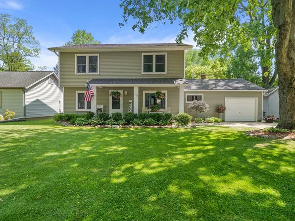 332 Almont Ave, Almont, MI 48003