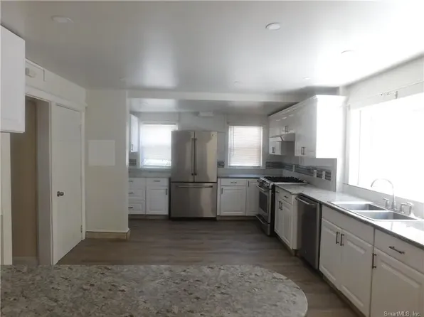 47 Anderson St, Stamford, CT 06902