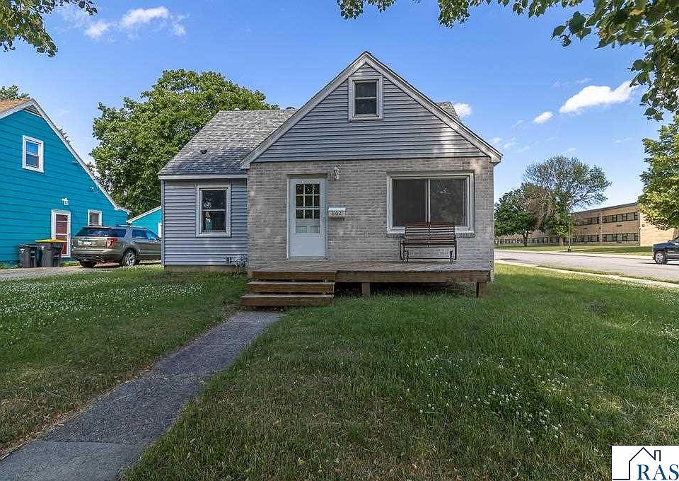 1st image of 802 Center St
