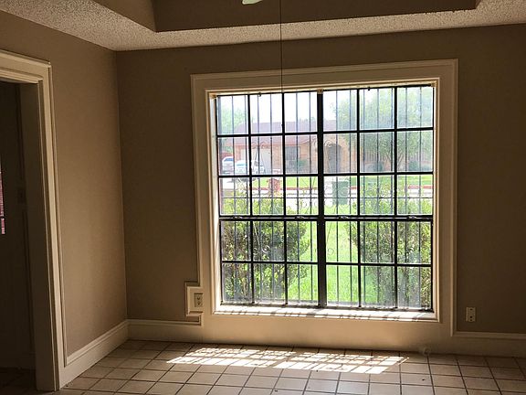 4th image of 417 Mayfield Ln