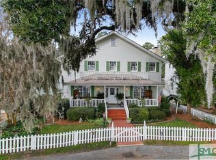 39 Bluff Dr, Savannah, GA 31406