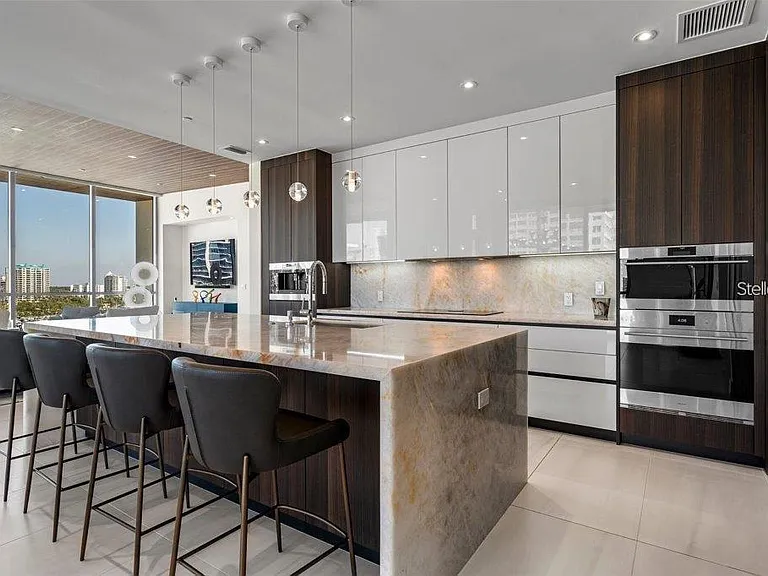 111 Golden Gate Point #Penthouse 802 — Photo 12