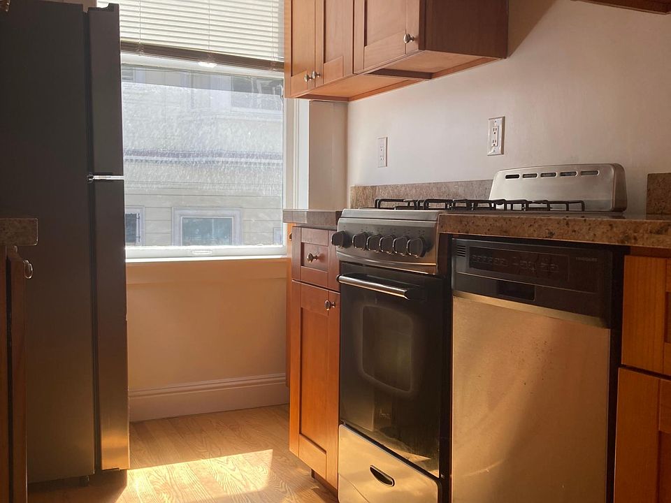 1st image of 3475 16th St #98b2f5dc5