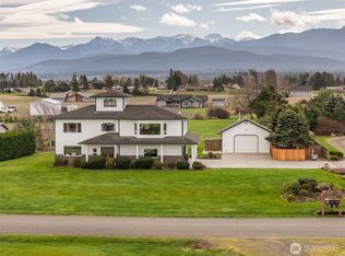 411 Greywolf Rd, Sequim, WA 98382