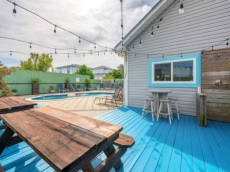 4431 Luke Ave #ID1354368P — Photo 94