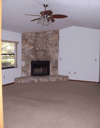 5th image of 318 E Cumberland Ct