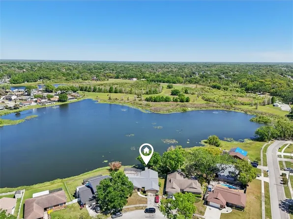 505 Timber Pond Dr, Brandon, FL 33510