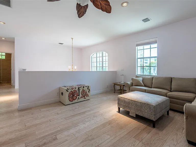 2999 Banyan Rd — Photo 32